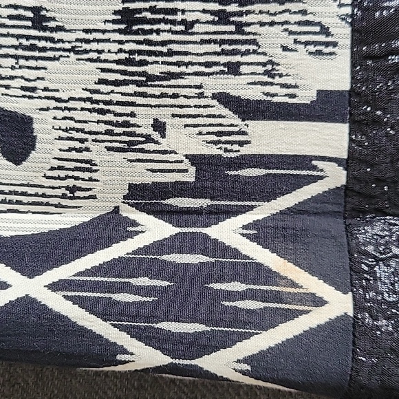 Desigual dress with eclectic pattern, pop of red, and artistic design - Picture 8 of 11